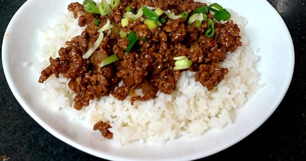 Meat on rice