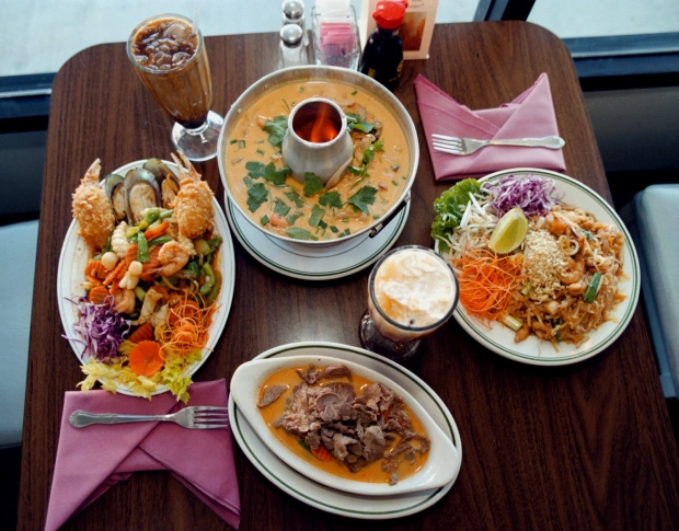 Eat Thai Kitchen & TGer